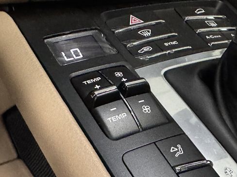 Used 2019 Porsche Macan image 31