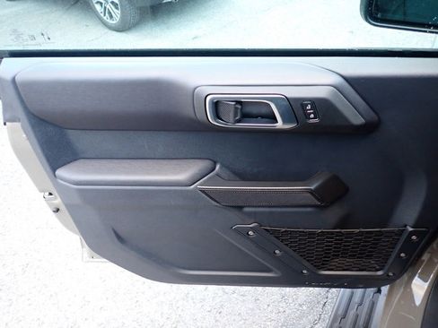 Certified 2025 Ford Bronco Outer Banks image 16