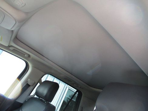 Used 2025 Ford Expedition Active AWD/4WD image 12