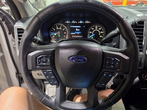 Used 2015 Ford F150 XLT w/ Equipment Group 302A Luxury AWD/4WD image 36