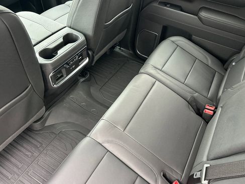 New 2026 GMC Sierra 1500 SLT image 10