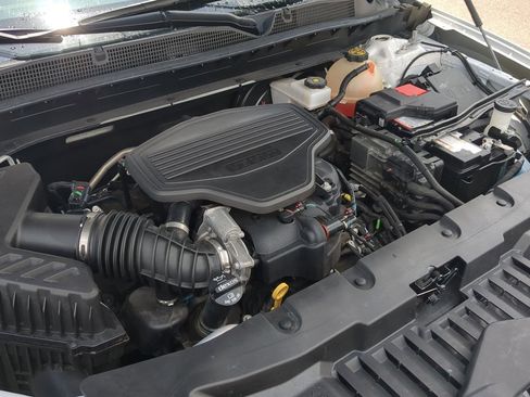 Used 2023 Chevrolet Blazer Premier FWD image 29