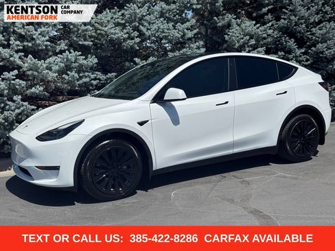 Used 2023 Tesla Model Y Long Range AWD/4WD image 1
