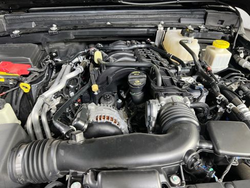 Used 2022 Jeep Gladiator Rubicon w/ Cold Weather Group image 29