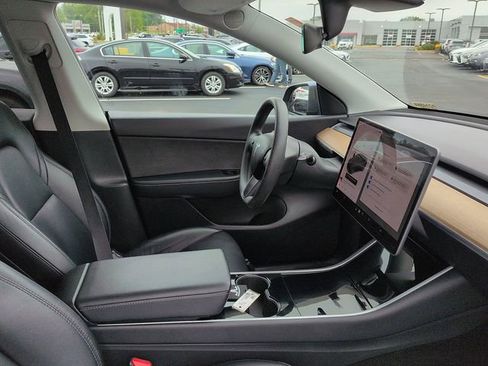 Used 2020 Tesla Model Y Long Range AWD/4WD image 10