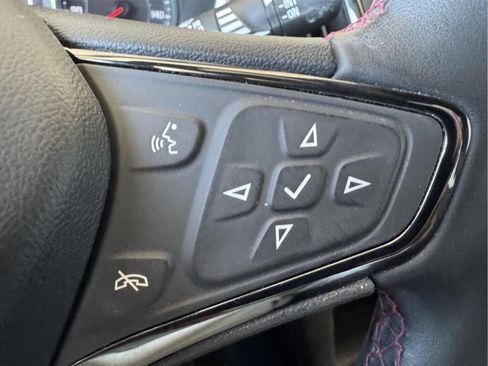 Used 2023 Chevrolet Equinox RS AWD/4WD image 16