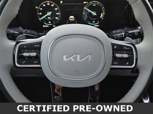 Certified 2023 Kia Sorento SX Prestige image 31
