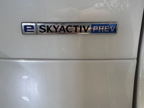 Used 2024 MAZDA CX-90 Plug-In Hybrid w/ Premium Pkg AWD/4WD image 39