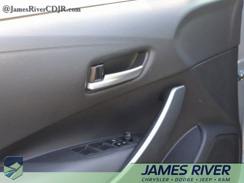 Used 2024 Toyota Corolla SE image 21