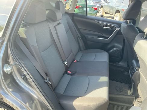 Certified 2025 Toyota RAV4 XLE w/ Convenience Package AWD/4WD image 18