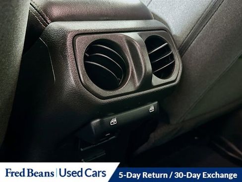 Used 2025 Jeep Wrangler Unlimited Sahara AWD/4WD image 25