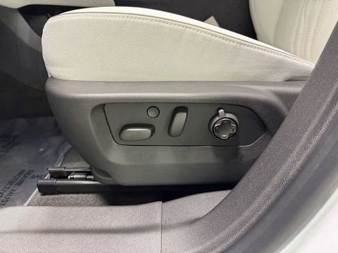 New 2026 Buick Envision Avenir AWD/4WD image 13