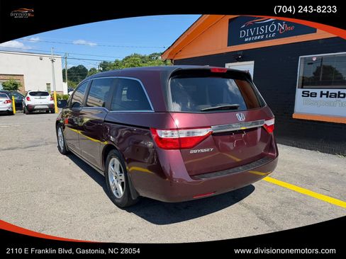 Used 2013 Honda Odyssey LX image 3