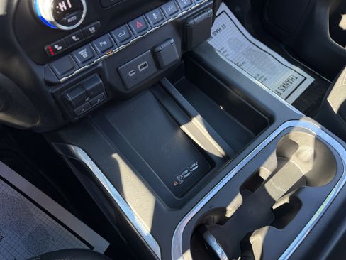 Used 2021 GMC Sierra 2500 AT4 w/ AT4 Preferred Package image 25