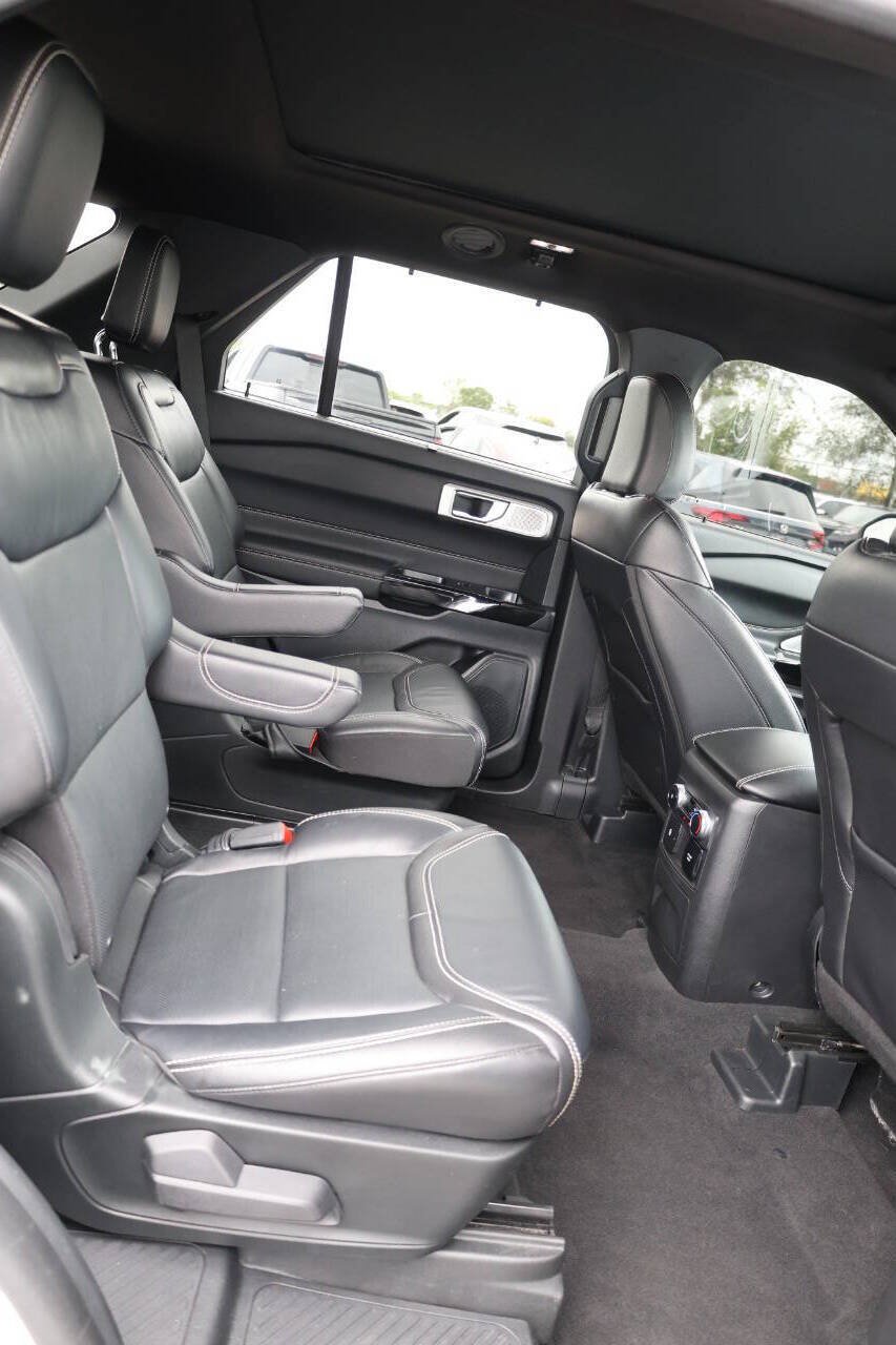 Used 2023 Ford Explorer ST w/ Equipment Group 401A AWD/4WD image 15