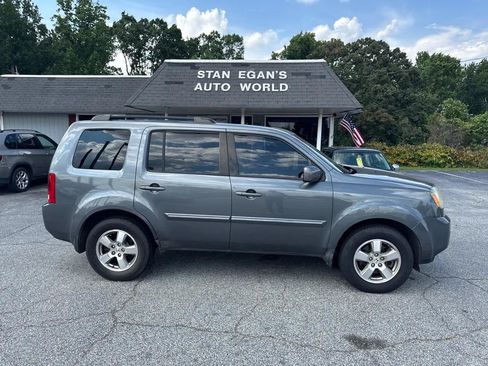 Used 2011 Honda Pilot EX image 2