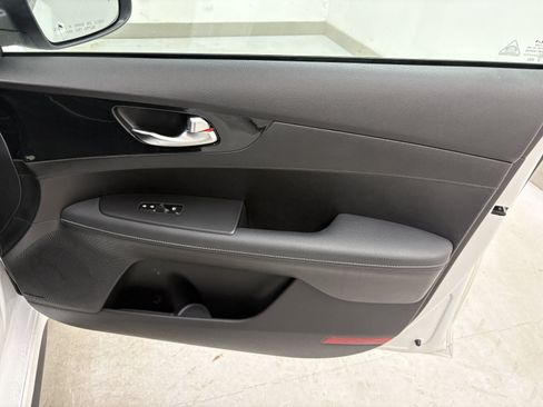 Used 2023 Kia Forte GT-Line w/ GT-Line Premium Package FWD image 37