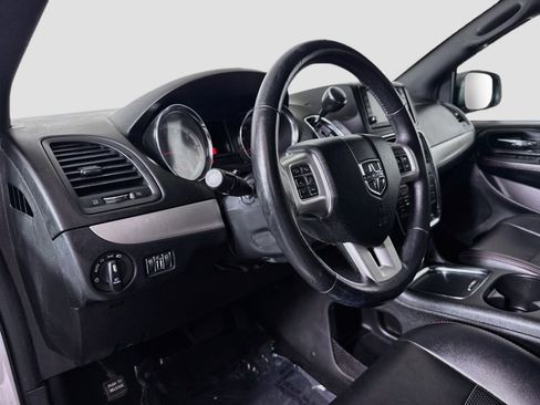 Used 2019 Dodge Grand Caravan GT FWD image 22