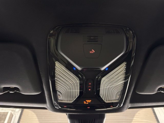 Used 2022 BMW X5 sDrive40i w/ Premium Package RWD image 25