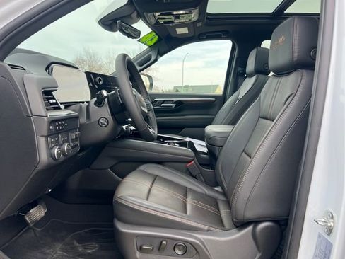 Used 2026 Chevrolet Tahoe High Country w/ Sun And Tow Package AWD/4WD image 12