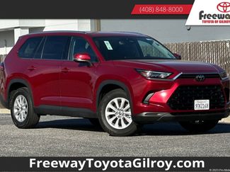 Used 2025 Toyota Grand Highlander XLE video 1