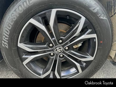 Used 2026 Toyota Sienna Platinum AWD/4WD image 5