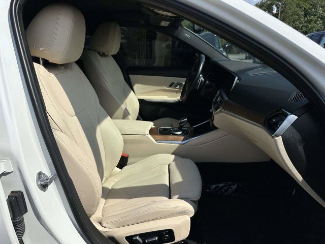 Used 2021 BMW 330i xDrive Sedan w/ Convenience Package AWD/4WD image 8