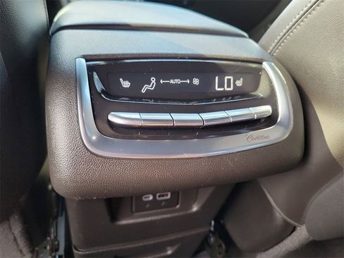 Certified 2023 Cadillac XT6 Sport w/ Technology Package image 21