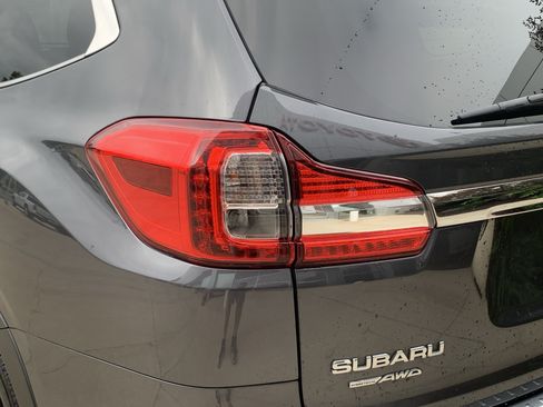 Used 2022 Subaru Ascent Touring AWD/4WD image 12