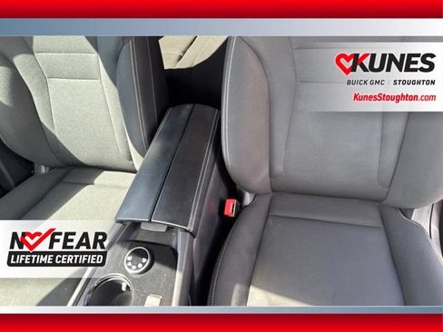 Used 2023 Nissan Rogue S AWD/4WD image 14
