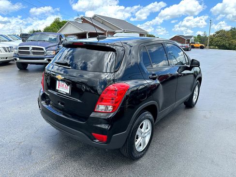 Used 2020 Chevrolet Trax LS w/ Tint and Cruise Package image 4