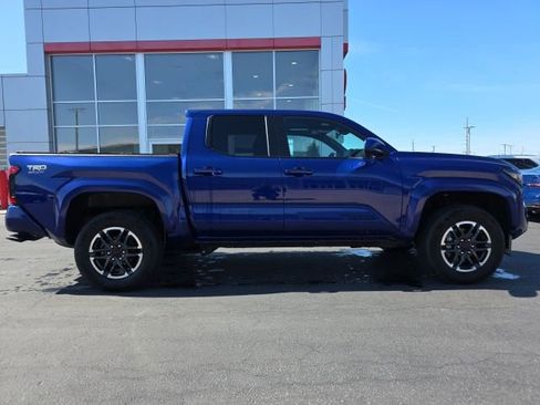 Certified 2025 Toyota Tacoma TRD Sport image 8