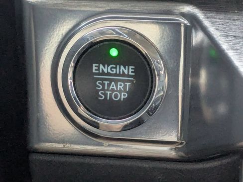 Used 2021 Ford F150 Lariat RWD image 27