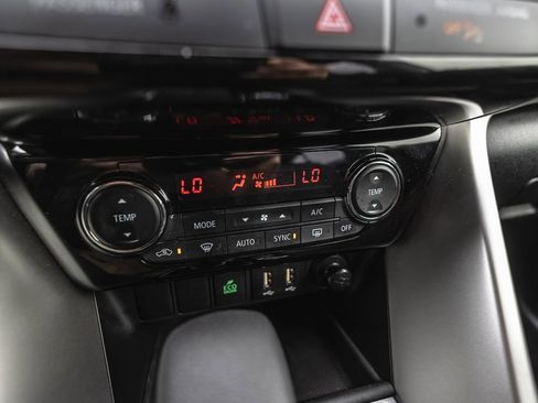Used 2024 Mitsubishi Eclipse Cross SE AWD/4WD image 17