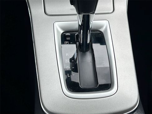 Used 2015 Nissan Sentra SV FWD image 16