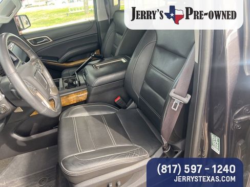 Used 2017 GMC Yukon XL Denali w/ Open Road Package image 10