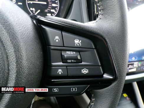 Used 2025 Subaru Forester Premium image 28