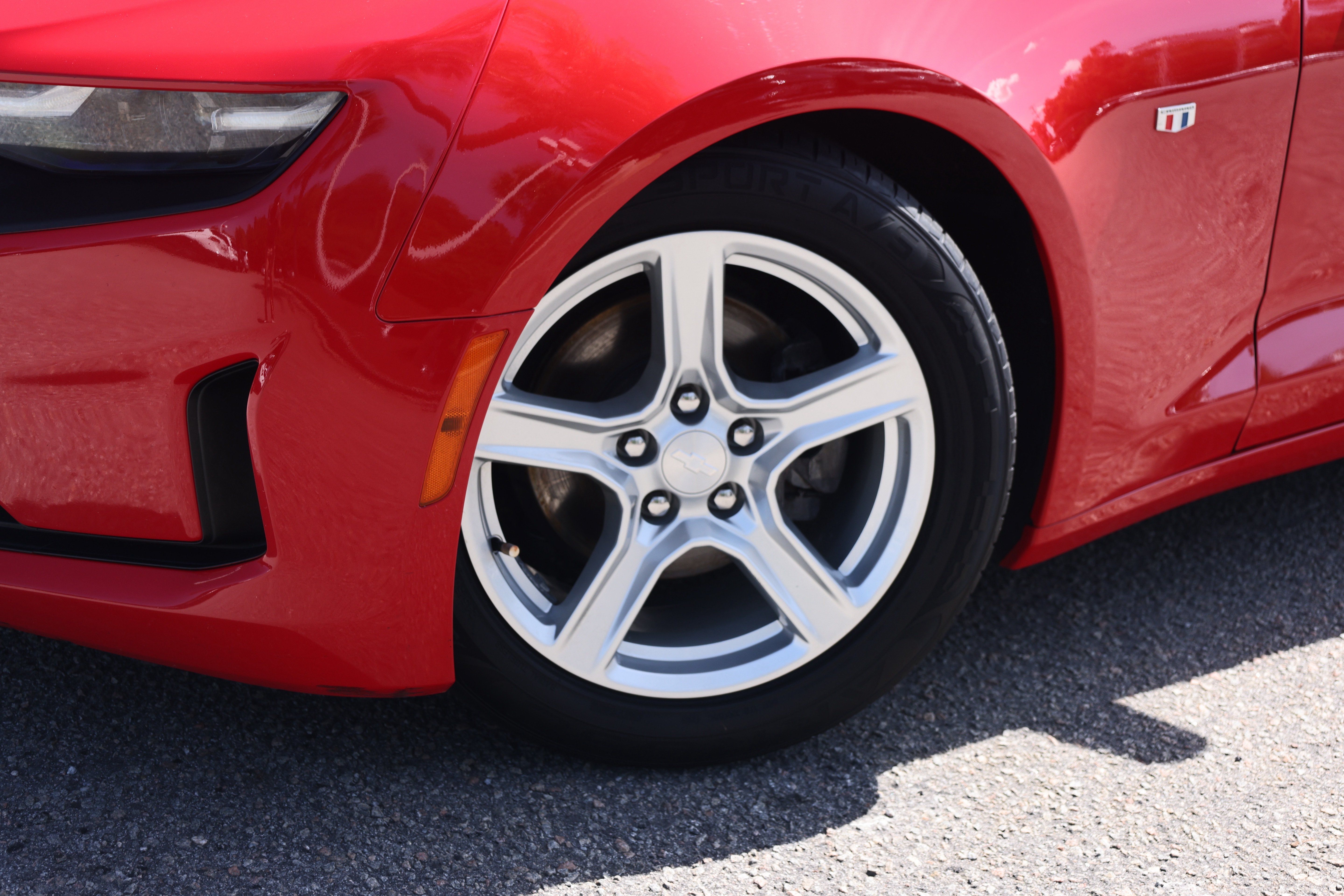 Used 2020 Chevrolet Camaro LT RWD image 23