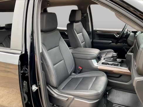 Used 2023 Chevrolet Silverado 1500 LT Trail Boss w/ LT Trail Boss Premium Package AWD/4WD image 10