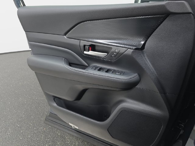 Certified 2025 Toyota Grand Highlander AWD Hybrid image 22
