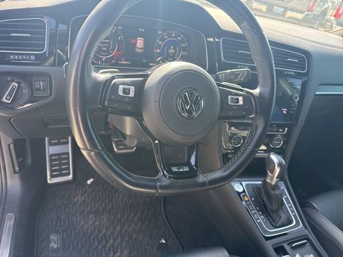 Used 2019 Volkswagen Golf R 4-Door AWD/4WD image 9