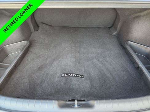 New 2025 Hyundai Elantra SEL image 32