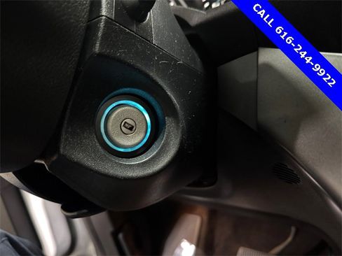 Used 2018 Ford Escape SE image 21