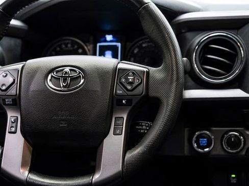 Used 2022 Toyota Tacoma TRD Sport w/ TRD Premium Sport Package AWD/4WD image 46