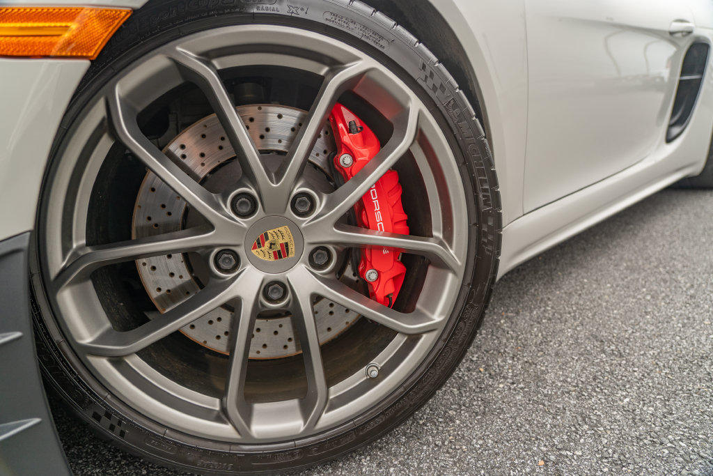 Used 2022 Porsche 718 Boxster Spyder RWD image 3