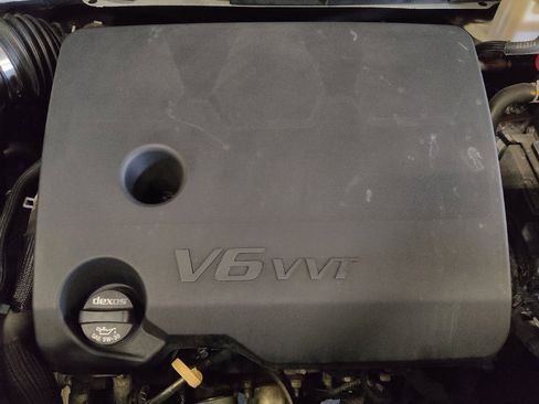 Used 2018 Chevrolet Traverse LT image 30