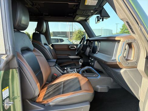 Used 2022 Ford Bronco Outer Banks AWD/4WD image 17