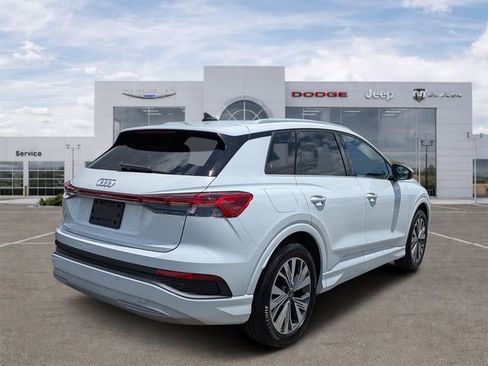 Used 2025 Audi Q4 e-tron Premium RWD image 3