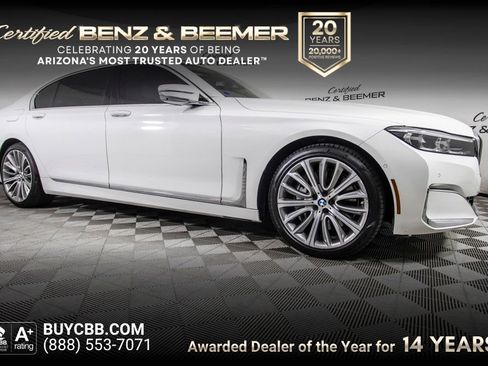 Used 2022 BMW 750i xDrive AWD/4WD image 1