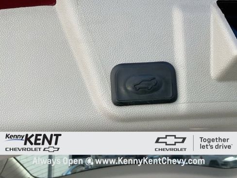 Used 2016 Buick Enclave Premium w/ Experience Buick Package image 9